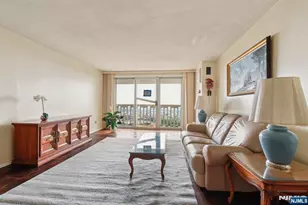 555 North Ave 25K, Fort Lee, NJ 07024 - Photo 3