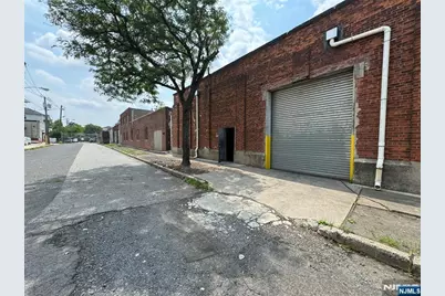 163 Shaw Avenue E&amp;f #E&amp;F, Irvington, NJ 07111 - Photo 9