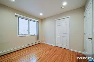 26 E Washington Pl B, Palisades Park, NJ 07650 - Photo 13