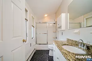 26 E Washington Pl B, Palisades Park, NJ 07650 - Photo 11