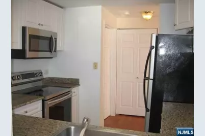 100 Old Palisade Road 3605 #3605, Fort Lee, NJ 07024 - Photo 7