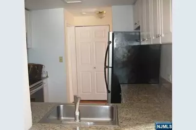 100 Old Palisade Road 3605 #3605, Fort Lee, NJ 07024 - Photo 9