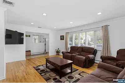 38 Parson Road, Clifton, NJ 07012 - Photo 5