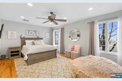 546 Art Lane, Ridgefield, NJ 07657 - Photo 9