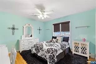 546 Art Ln, Ridgefield, NJ 07657 - Photo 11