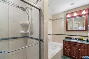 546 Art Ln, Ridgefield, NJ 07657 - Photo 17