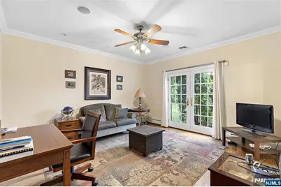 546 Art Lane, Ridgefield, NJ 07657 - Photo 15
