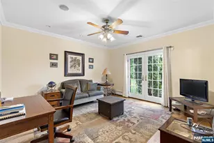 546 Art Ln, Ridgefield, NJ 07657 - Photo 15