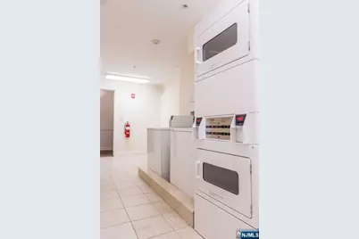 411 E Brinkerhoff Avenue 105 #105, Palisades Park, NJ 07650 - Photo 5