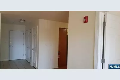 411 E Brinkerhoff Avenue 105 #105, Palisades Park, NJ 07650 - Photo 7