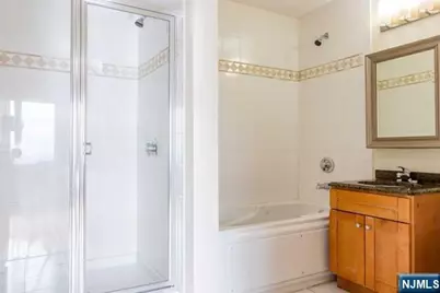 411 E Brinkerhoff Avenue 105 #105, Palisades Park, NJ 07650 - Photo 13