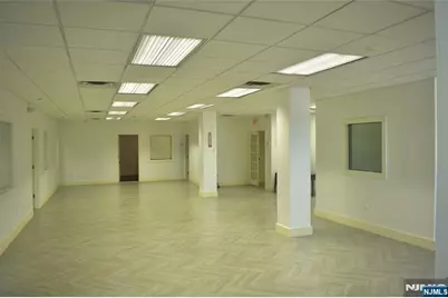 365 River Drive 2nd Floor #2nd Floor, Garfield, NJ 07026 - Photo 5