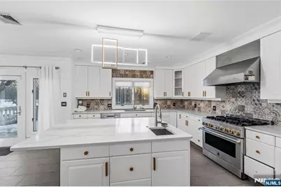 99 Ogle Road, Old Tappan, NJ 07675 - Photo 13