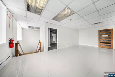 301 Hoboken Road 2nd Floor #2nd Floor, Carlstadt, NJ 07072 - Photo 5