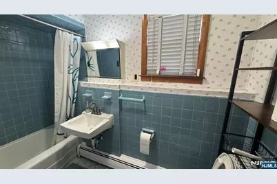 566 Anderson Avenue, Wood Ridge, NJ 07075 - Photo 31