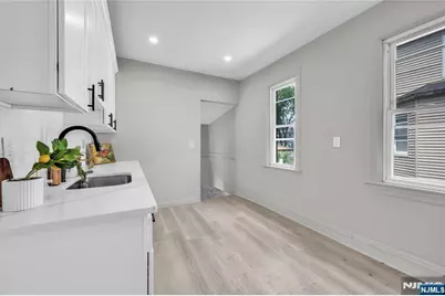 9 Byrne Street, Hackensack, NJ 07601 - Photo 11