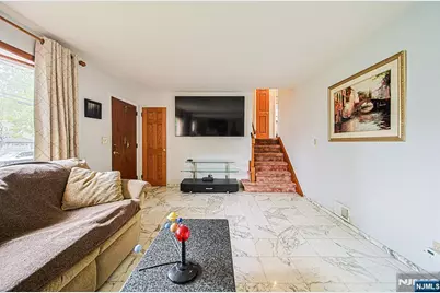 728 Lancaster Road, Ridgefield, NJ 07657 - Photo 7