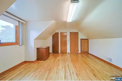 728 Lancaster Road, Ridgefield, NJ 07657 - Photo 27
