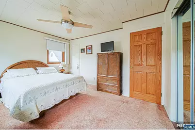 728 Lancaster Road, Ridgefield, NJ 07657 - Photo 25