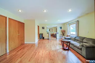 728 Lancaster Rd, Ridgefield, NJ 07657 - Photo 17