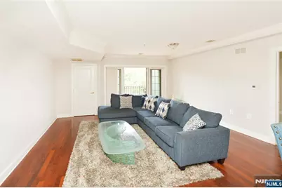 54 Polifly Road 409 #409, Hackensack, NJ 07601 - Photo 5