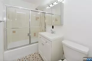 25 Jefferson Street 3D, Hackensack, NJ 07601 - Photo 13