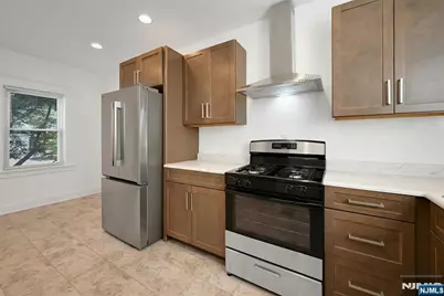 304 Midland Avenue 1st Floor #1st Floor, River Edge, NJ 07661 - Photo 7