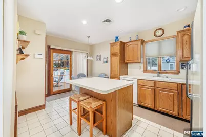 240 Orient Way, Rutherford, NJ 07070 - Photo 5