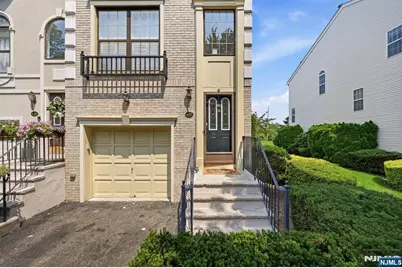 427 Hartford Drive 4028 #4028, Nutley, NJ 07110 - Photo 3