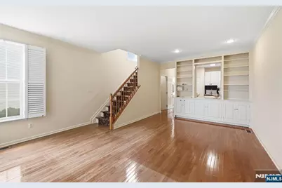427 Hartford Drive 4028 #4028, Nutley, NJ 07110 - Photo 9