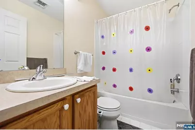 427 Hartford Drive 4028 #4028, Nutley, NJ 07110 - Photo 29