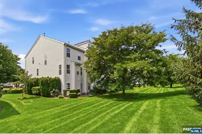 427 Hartford Drive 4028 #4028, Nutley, NJ 07110 - Photo 33