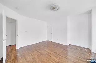 142 Steuben St, East Orange, NJ 07018 - Photo 11