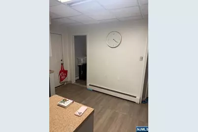 265 Rea Av Rea Avenue Avenue 1 #1, Hawthorne, NJ 07506 - Photo 5