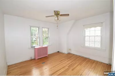 352 Demarest Avenue, Oradell, NJ 07649 - Photo 15
