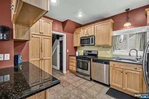 116 Eagle Ave, New Milford, NJ 07646 - Photo 13