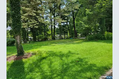 219 Werimus Road, Woodcliff Lake, NJ 07677 - Photo 5
