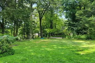 219 Werimus Rd, Woodcliff Lake, NJ 07677 - Photo 7
