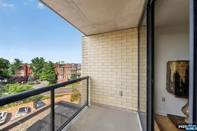 900 Palisade Avenue 3D #3D, Fort Lee, NJ 07024 - Photo 17