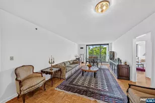 900 Palisade Ave 3D, Fort Lee, NJ 07024 - Photo 5