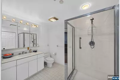 900 Palisade Avenue 3D #3D, Fort Lee, NJ 07024 - Photo 29