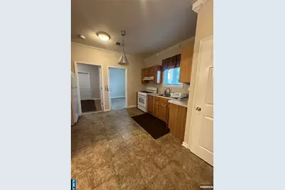 154 Maple Avenue, Wallington, NJ 07057 - Photo 9