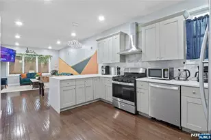 84 3rd St, Bayonne, NJ 07002 - Photo 3