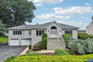 19 Brook Hollow Ct, Hawthorne, NJ 07506 - Photo 1