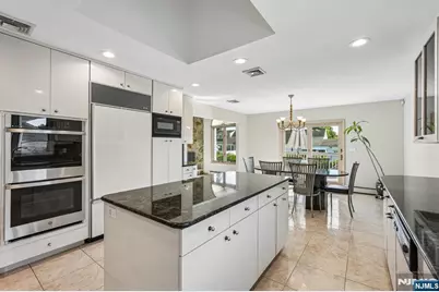 19 Brook Hollow Court, Hawthorne, NJ 07506 - Photo 11