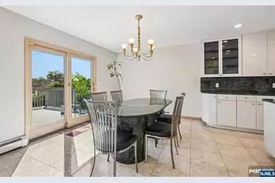 19 Brook Hollow Court, Hawthorne, NJ 07506 - Photo 13