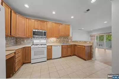 10301 Warrens Way, Wanaque, NJ 07465 - Photo 21