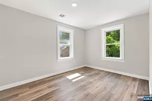 33 Mohawk Ave, Hawthorne, NJ 07506 - Photo 29