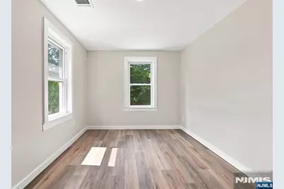 33 Mohawk Avenue, Hawthorne, NJ 07506 - Photo 23