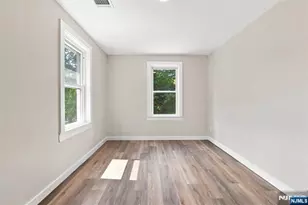 33 Mohawk Ave, Hawthorne, NJ 07506 - Photo 23